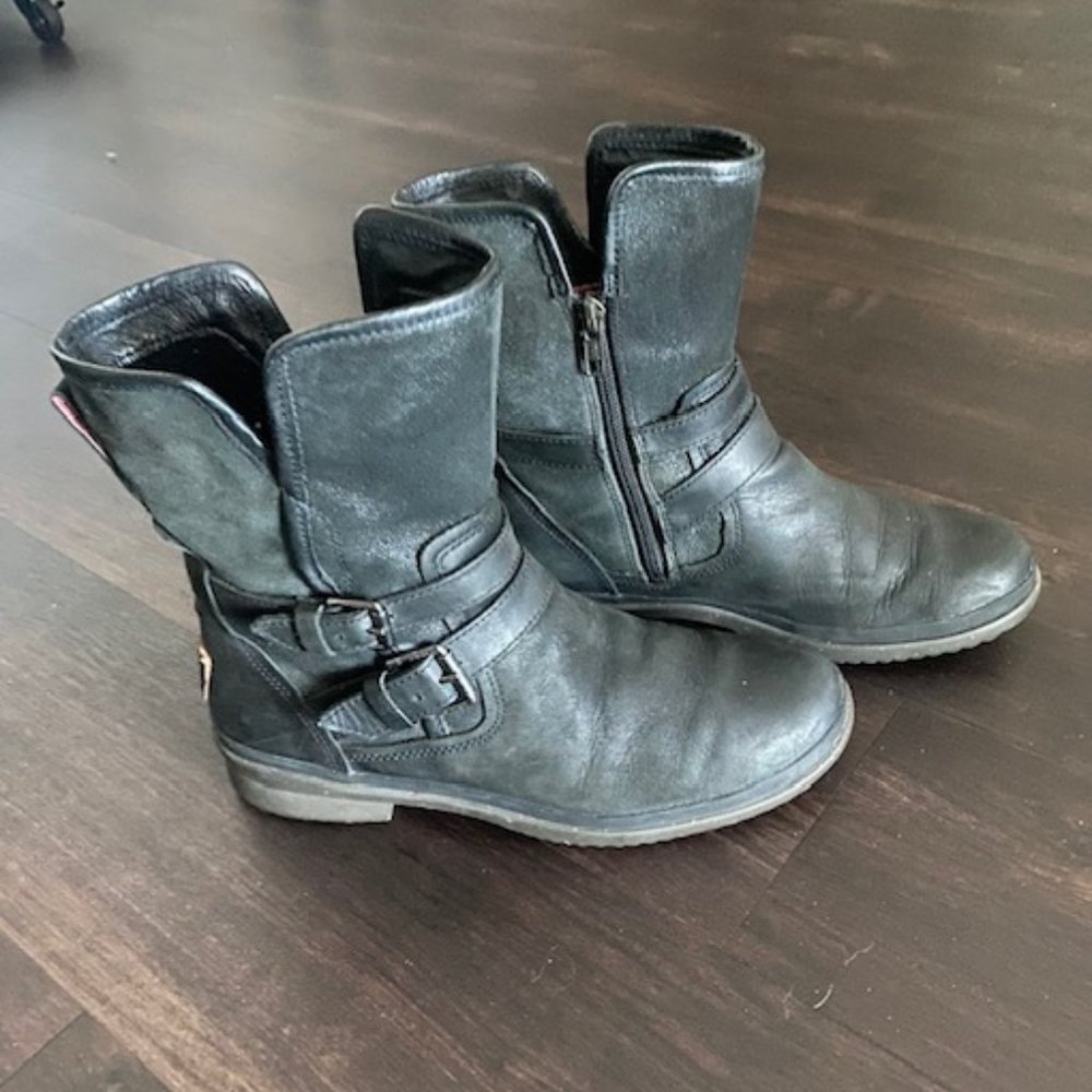 Ugg Siemens Leather Moto Boots